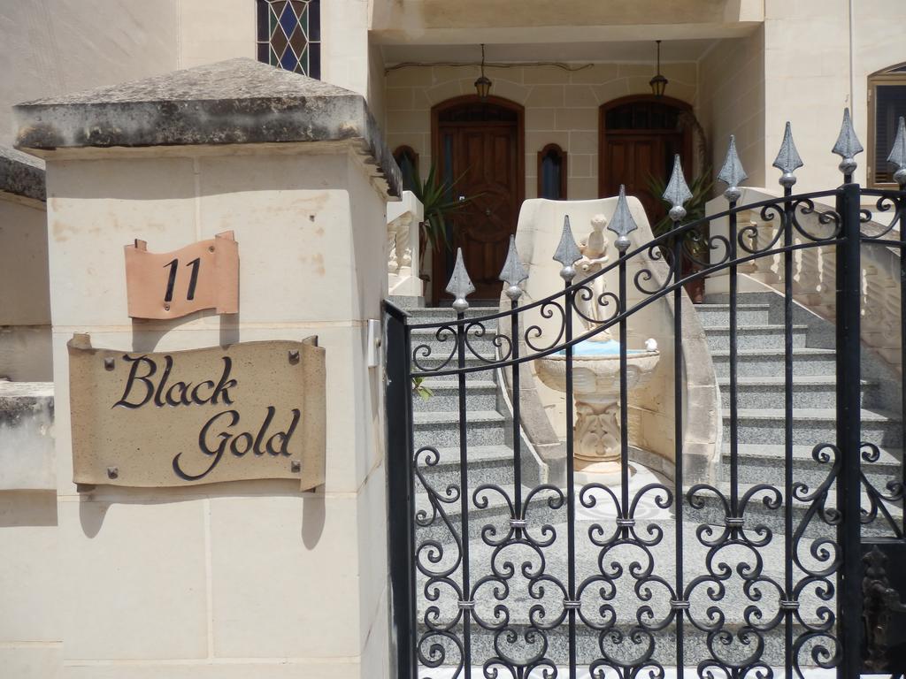 Black Gold Private Room Msida Exterior foto